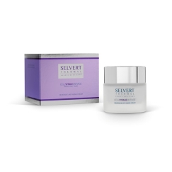 <p>Indicated for mature or time-ravaged skin, it contributes to the treatment of premature skin ageing due to its high plant stem cell content.&nbsp;</p>